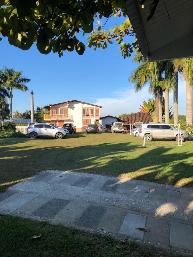 Alojamiento Campestre Hawaii Монтенегро Екстериор снимка