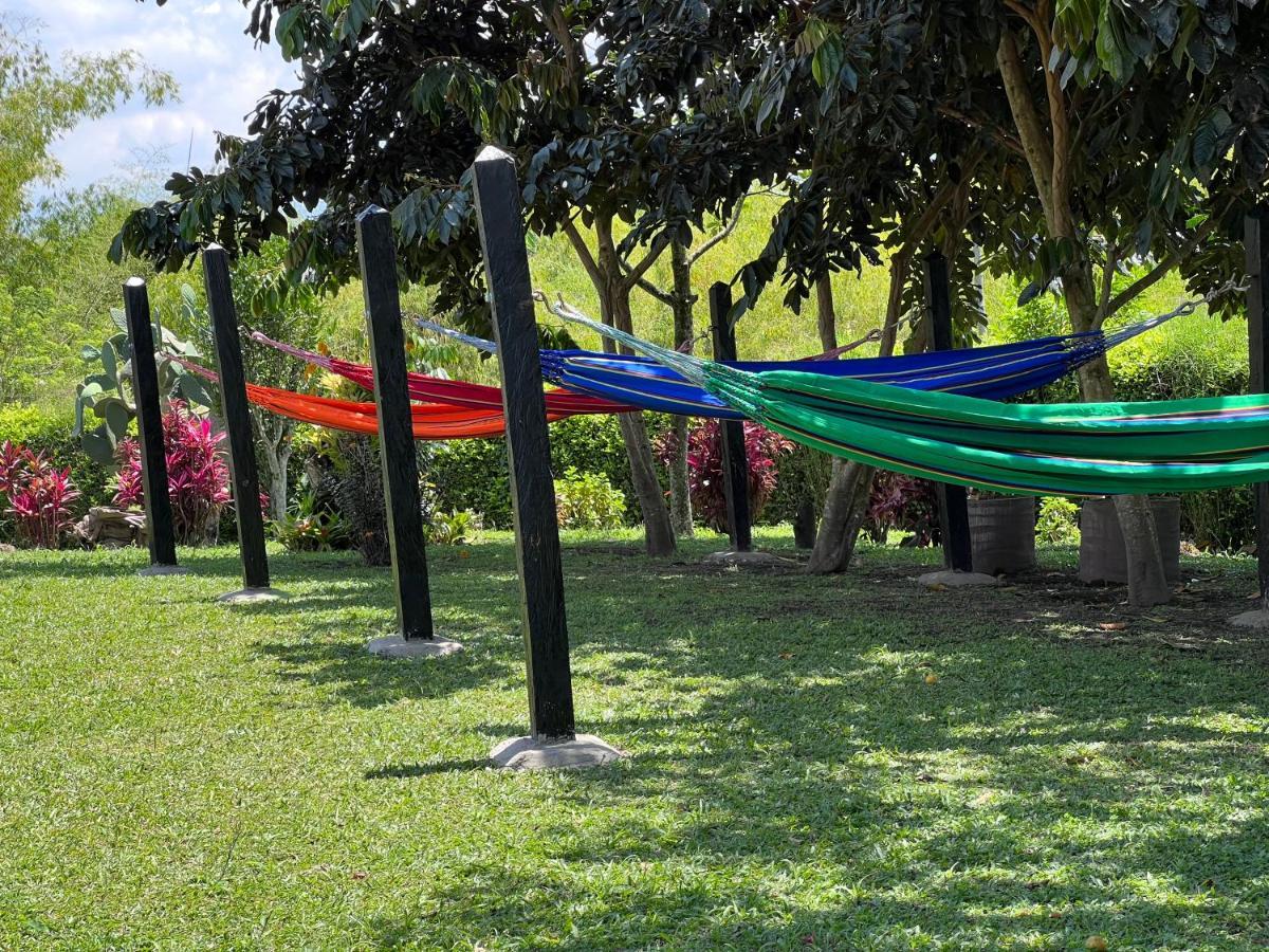 Alojamiento Campestre Hawaii Монтенегро Екстериор снимка